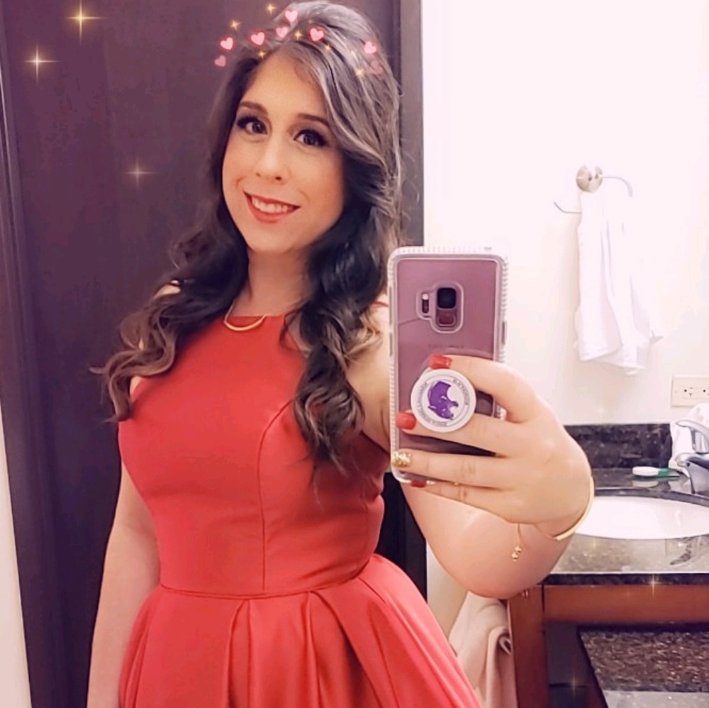 Meet your Posher, Amy